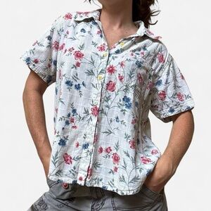 True vintage floral button up short sleeve shirt